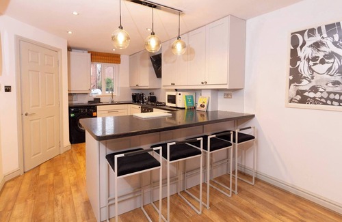 Didsbury House | Beautiful West Didsbury 4BR Home