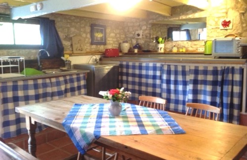 Saint-Jean-de-Duras Cottage | Beautifully French Rustic Gite, back in time.