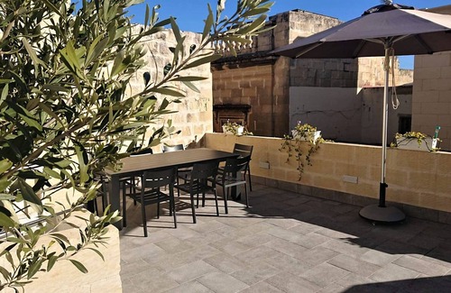 Birgu House | beautifully restored house of character in a historical setting