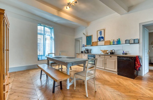 Saint-Andre-de-Sangonis Bed & Breakfast | Bed and Breakfast 'Vue Jardin' with Shared Pool, Shared Garden and Wi-Fi