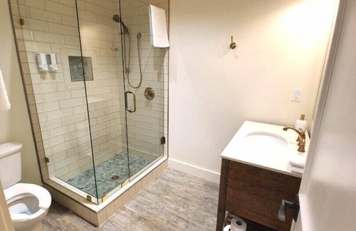 Westfield Cabin | Bedroom 8 - The Big Creek Lodge