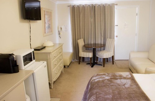 Beechworth Hotel | Beechworth On Bridge Motel