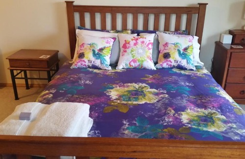 Orford Bed & Breakfast | Beezneez B&B