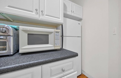 Neighborhood Nine Apartment | Behind harvard law -2BR and close to MIT