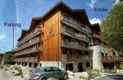 Le Cret Apartment | Bel appartement 4 pièces avec terrasse et parking, à 350m du centre de Val d'Isère - FR-1-567-40