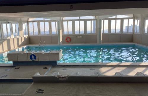 Saint-Lambert Apartment | Bel appartement avec piscine et vue sur Paris