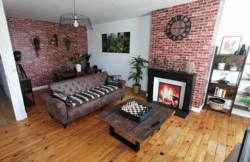 Ambert Apartment | Bel appartement de 1 à 7 personnes