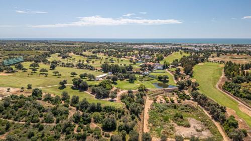 Castro Marim Villa | Bela Vivenda-pretty Family Villa With Pool & Golf