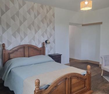 Moncayolle-Larrory-Mendibieu House | Belle Chambre privée entre mer et montagne