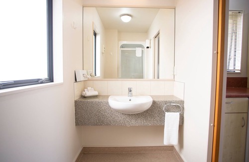 New Plymouth CBD Hotel | Bella Vista Motel New Plymouth