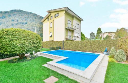 Valbrona House | Bellagio holiday home private swimming pool