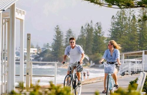 Margate Apartment | BellaVita pet-friendly Oasis in Margate