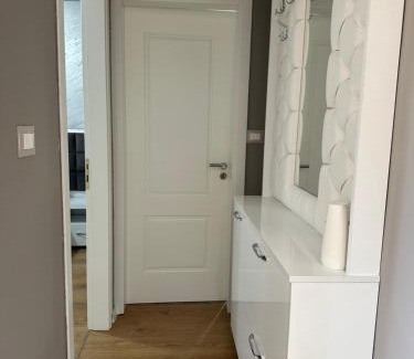 Gjirokaster Apartment | Belle Apartment