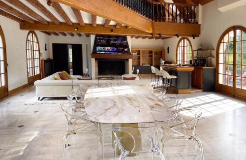 Auffreville-Brasseuil Villa | Belle demeure de 500m2 avec 6 chambres