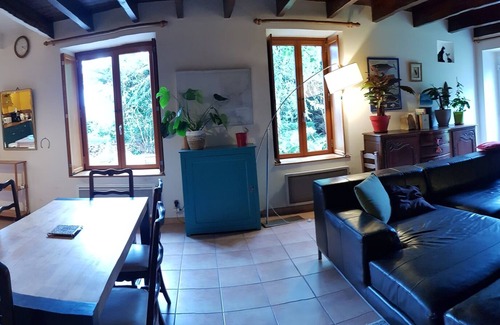 Saint-Alban House | Belle Longère en Pierre, Spacieuse et au Calme, à 5 Minutes de la Plage!