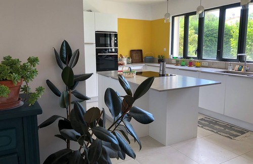 Ners House | Belle Maison Tranquille Avec Piscine et Jardin