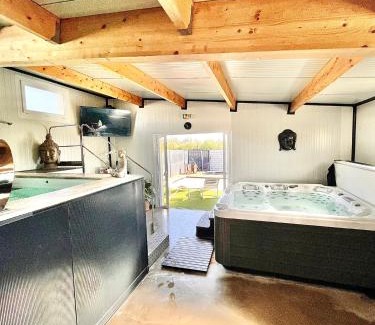 Equilly Villa | Belle Villa 6 pers 2h espace bien-être privatisé inclus 80 m2 de détente garantie