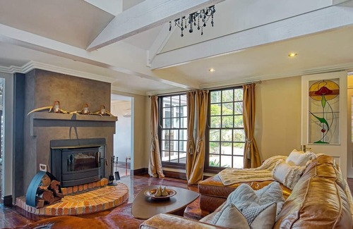 Advancetown Villa | Belleview on Beechmont Private Gold Coast Estate