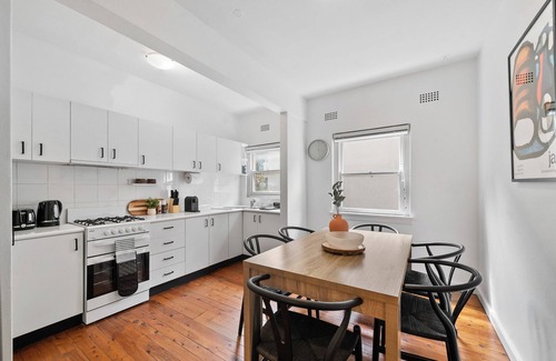 Bellevue Hill Apartment | Bellevue Hill 3BR Escape w/Full kitchen