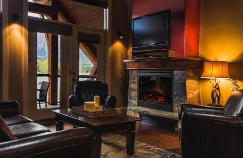 Canmore Hotel | Bellstar Suites at Solara Resort
