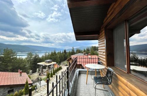 Dospat Villa | Belvedere Hills