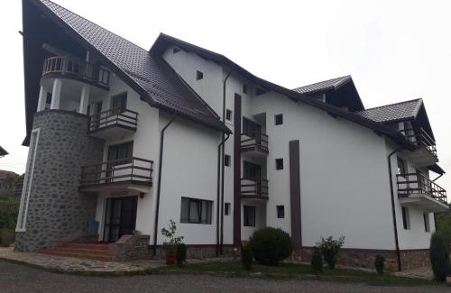 Corbeni House | Belvedere