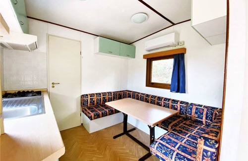 Carmignano House | Belvilla by OYO Lovely Bungalow With a Shared Pool