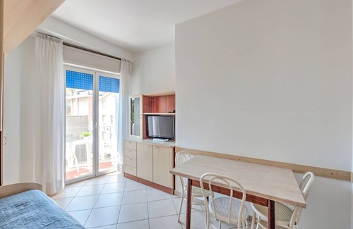 Rivabella Apartment | Belvilla by OYO Mediterranean Mono