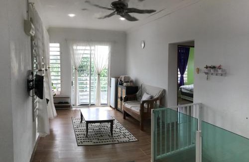 Sekinchan House | Bendang Homes - Sekinchan Homestay