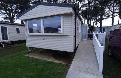 Brixham Resort | Berry Head Retreat - A06