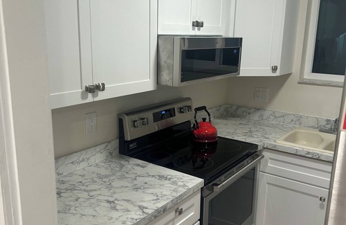 Saint Armands Key Condo | Best Location! Right next to St Armands Circle and Lido Key!