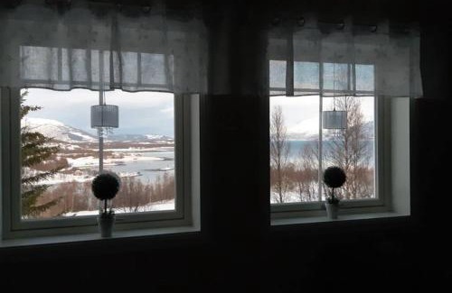 Kvalvik Apartment | Best of Lyngen panorama apartment