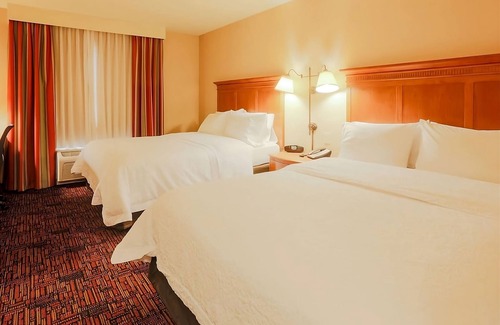 Tomball Hotel | Best Place to Unwind! 3 Comfortable Units, Onsite Pool, Free Breakfast!