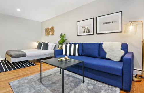 Lake View East Apartment | Best Studio Apt in Chicago close to Boystown - Oakdale 204 rep