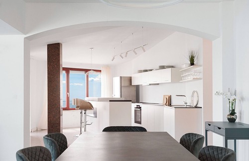 Budva Apartment | BEST VIEW 4-bedroom apartment with swimming pool and private top-roof terrace