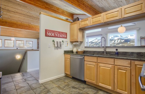 Huron Heights House | BEST views in Breck! A+ for comfort & cleanliness