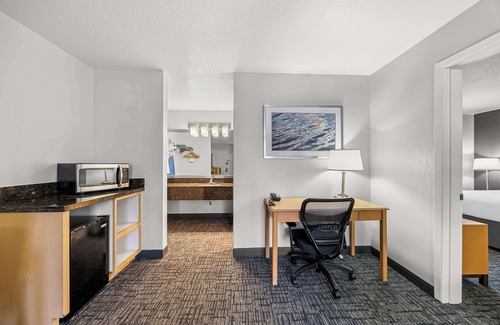 Medford Hotel | Best Western Horizon Inn
