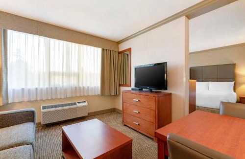 Port Alberni Hotel | Best Western Plus Barclay Hotel