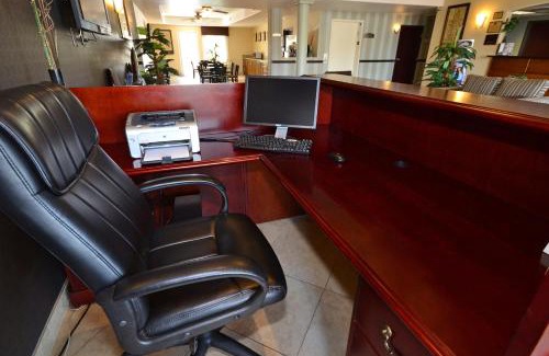 Brawley Hotel | Best Western Plus Main Street Inn