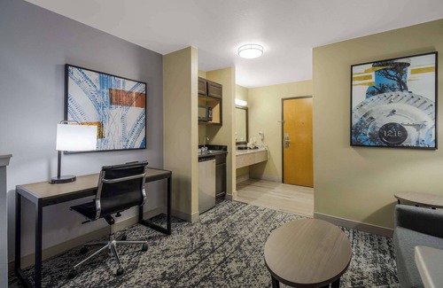 Temple Hotel | Best Western Temple Inn & Suites