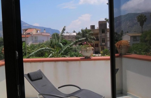 Partanna Villa | Betty's Rose Garden, with garden in villa 2 Floors. CIR: 19082053C205123