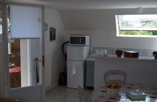 Saint-Gatien-des-Bois House | Between Deauville and Honfleur, bright and cozy gite with large garden