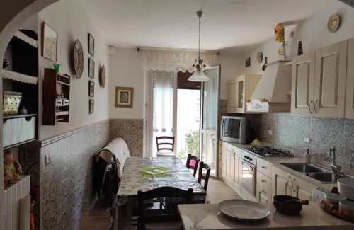 Dorgali House | Between the blue sea of Gonone and the coast and the green mountain