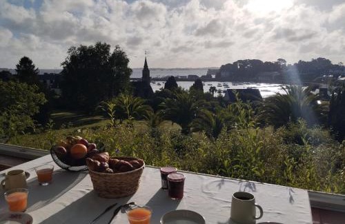 Loguivy House | Bevan Kaer