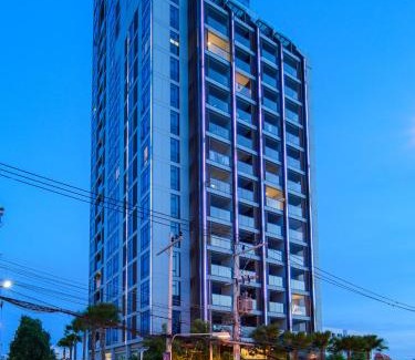 Pratumnak Hill Hotel | Beverly Mountain Bay, Trademark Collection by Wyndham