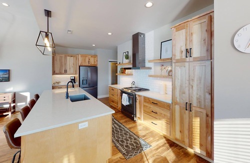 Red Lodge House | Beyond Yellowstone a modern vacation rental with Wi-Fi and Hot Tub