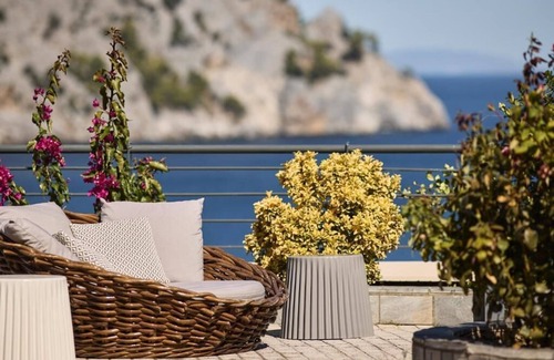 Pilio Apartment | BH859 - C - Suite Santorini