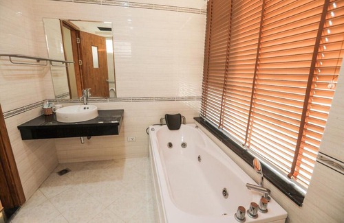 Sam Son Apartment | Biệt thự 7 phòng ngủ NT90 căn góc 2 mặt tiền.