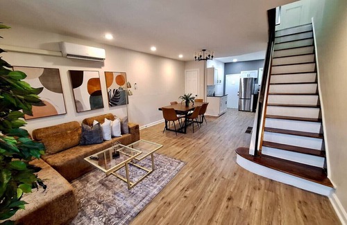 South Philadelphia West House | Bi-Level 3 BR plus Finished Basement | Sleeps 12