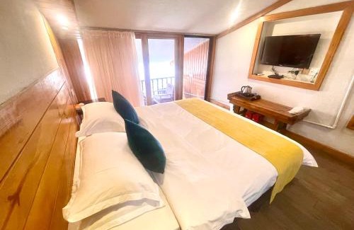 Fenghuang House | Bian Cheng Xing Zi Inn